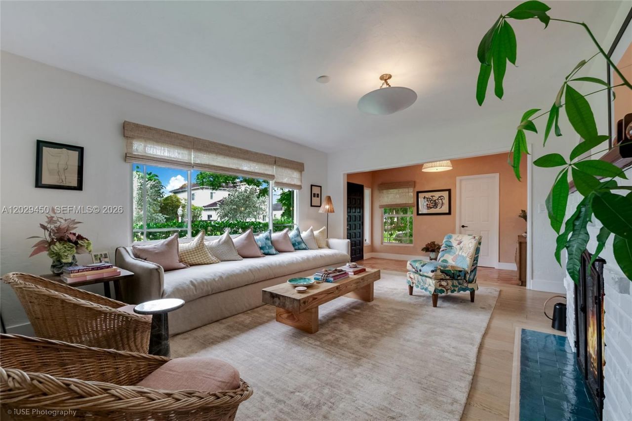 4345 SW 13th St , Miami, FL 33134 Photo