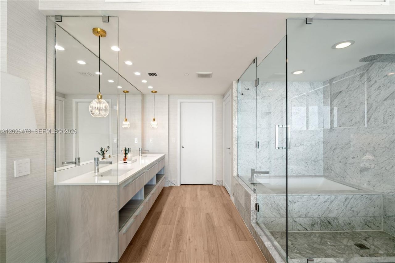 3131 NE 7th Ave, Unit 2101, Miami, FL 33137 Photo