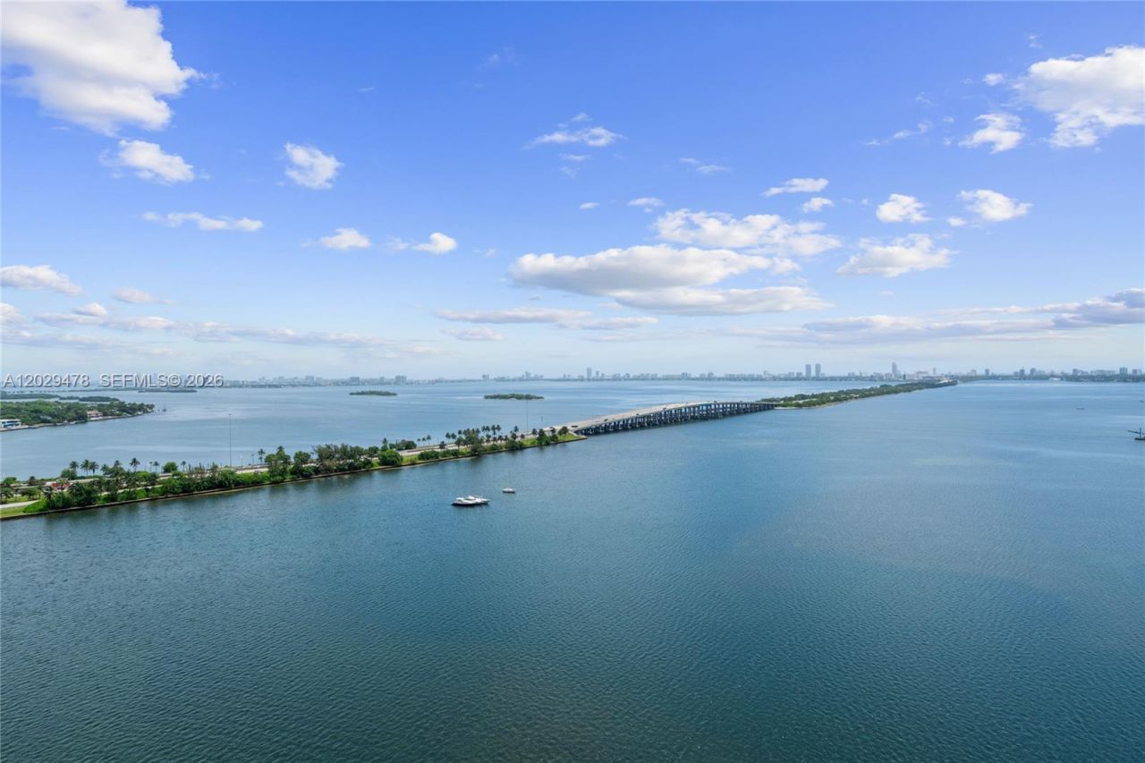3131 NE 7th Ave, Unit 2101, Miami, FL 33137 Photo