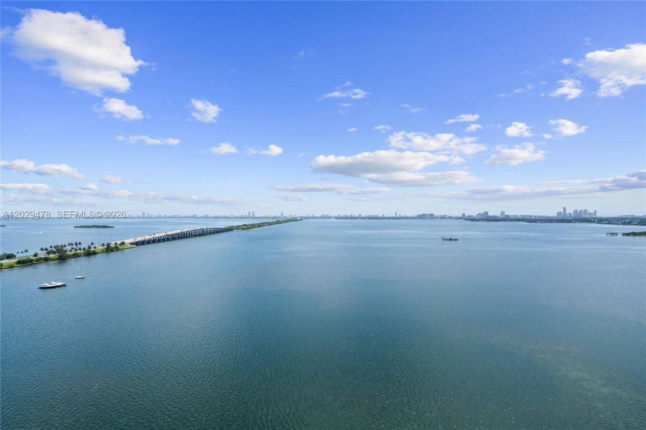 3131 NE 7th Ave, Unit 2101, Miami, FL 33137 Photo