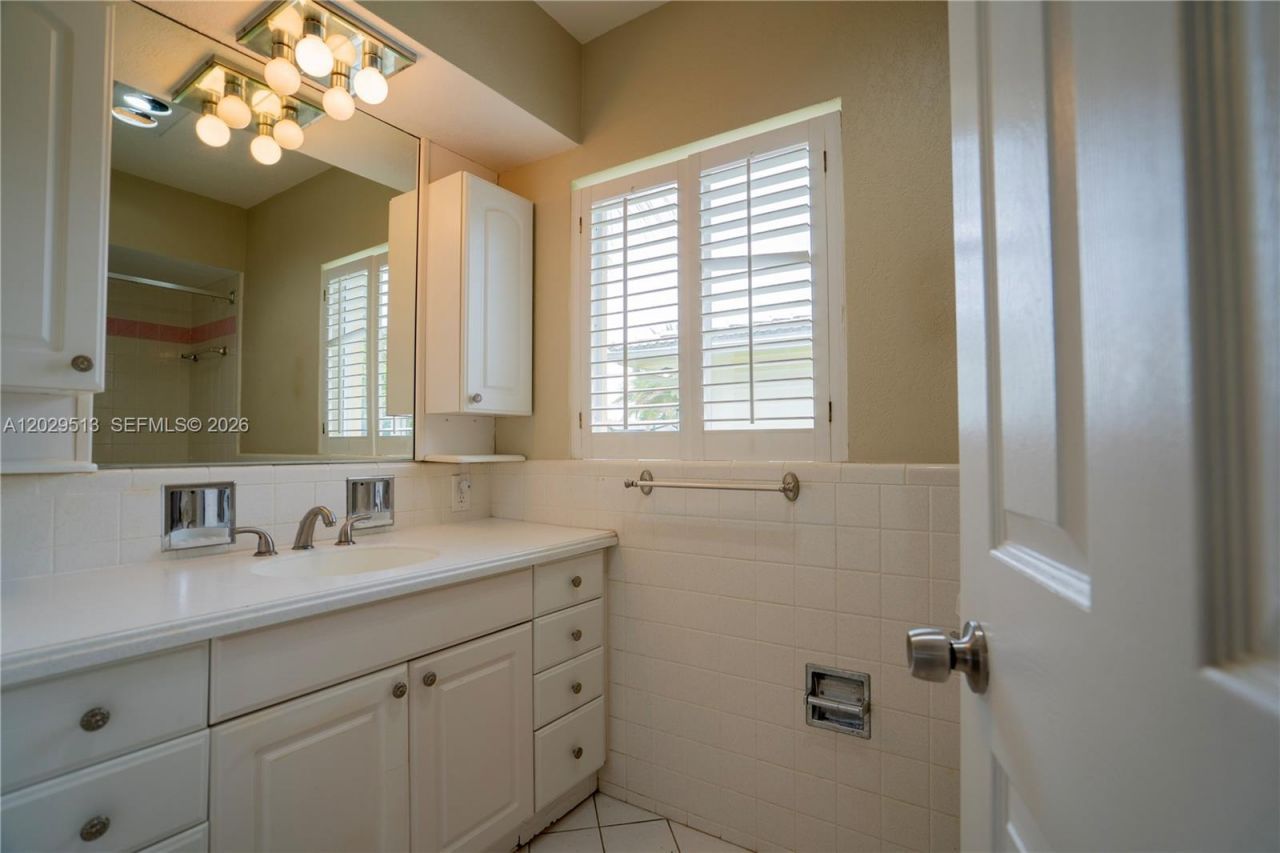 1104 SW 12th St , Boca Raton, FL 33486 Photo