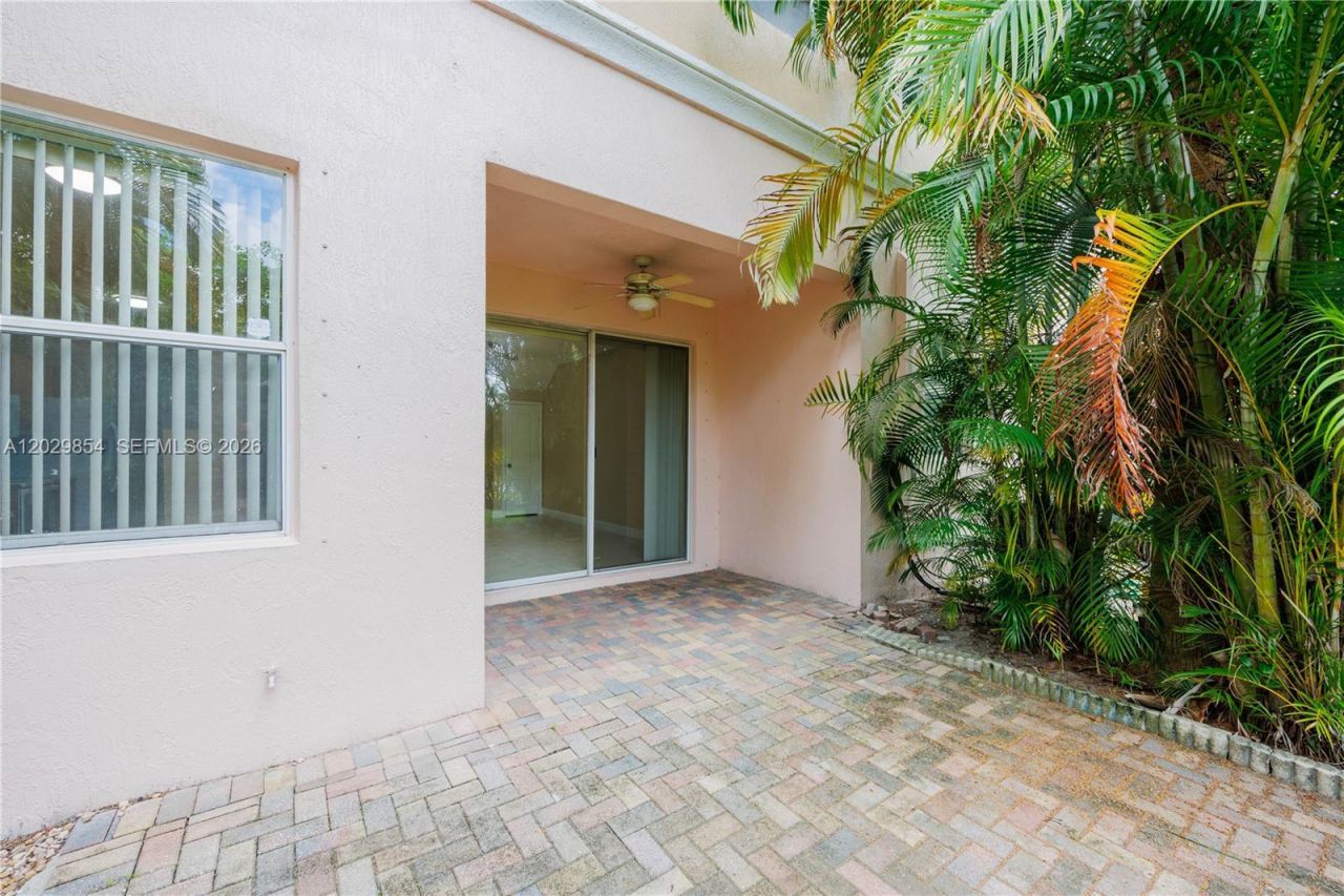 1606 Seminole Palms Dr, Greenacres, FL 33463 Photo