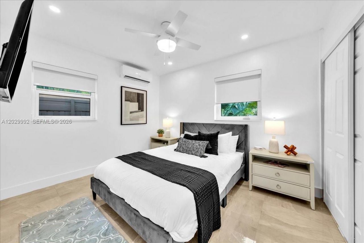 813 NE 17th St , Fort Lauderdale, FL 33305 Photo