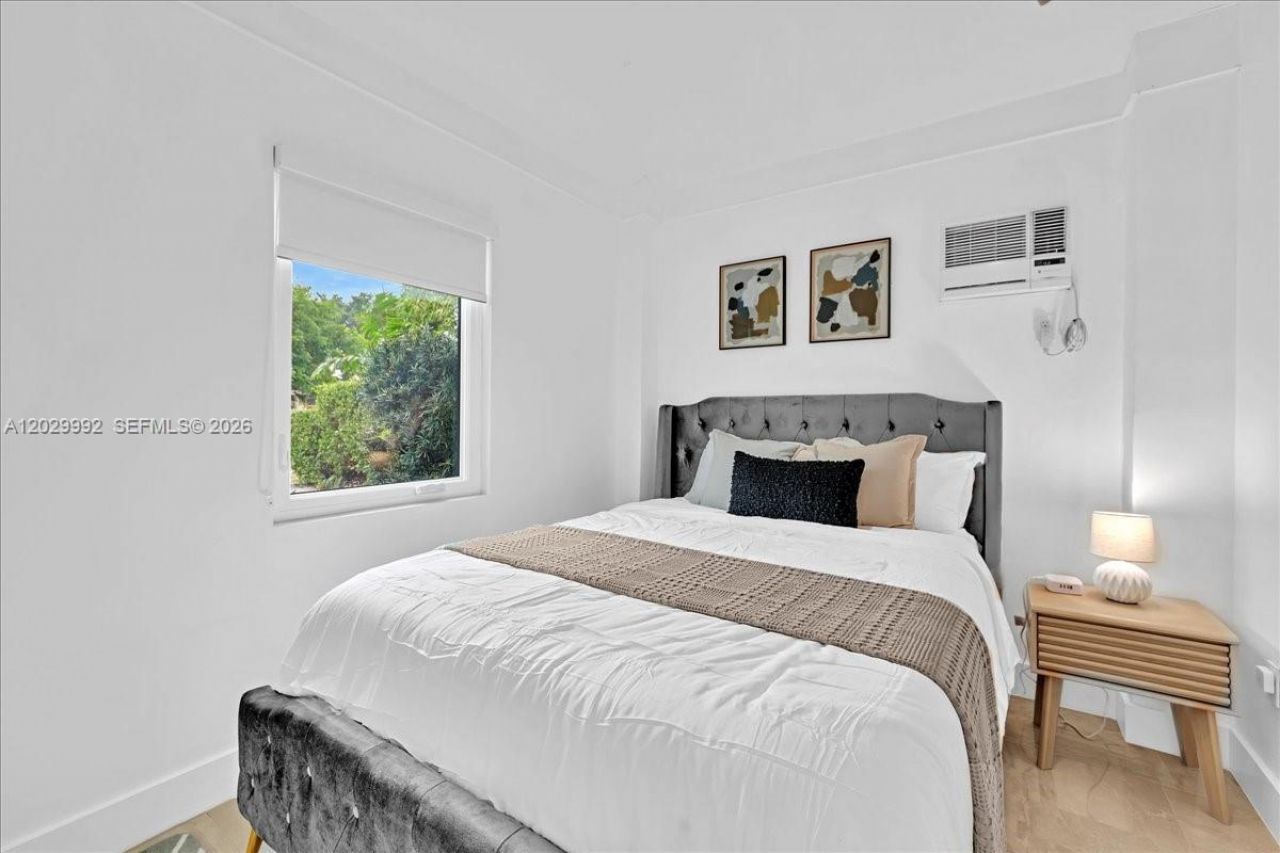 813 NE 17th St , Fort Lauderdale, FL 33305 Photo
