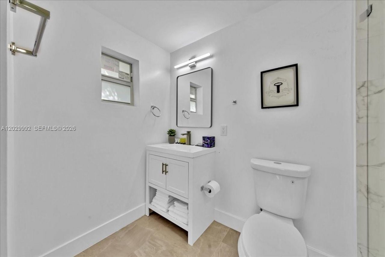 813 NE 17th St , Fort Lauderdale, FL 33305 Photo