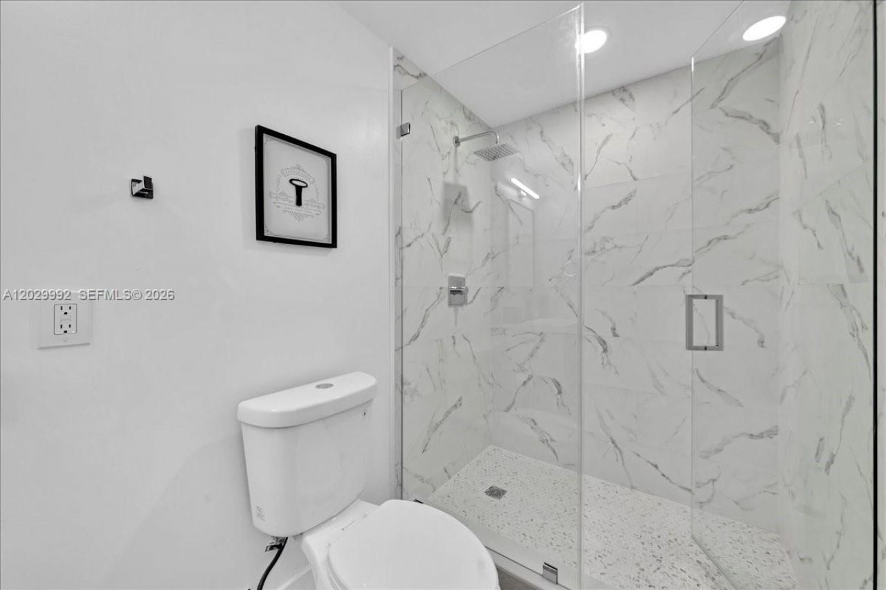 813 NE 17th St , Fort Lauderdale, FL 33305 Photo