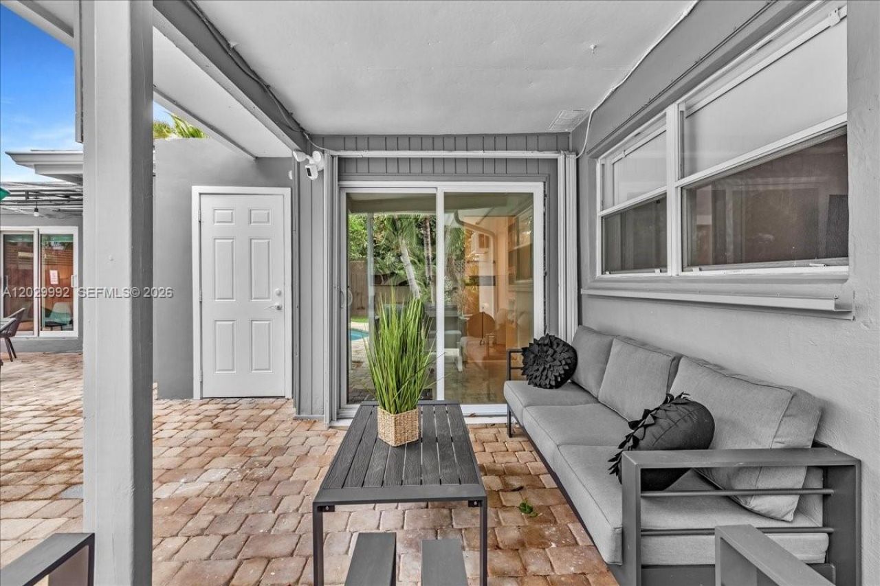 813 NE 17th St , Fort Lauderdale, FL 33305 Photo