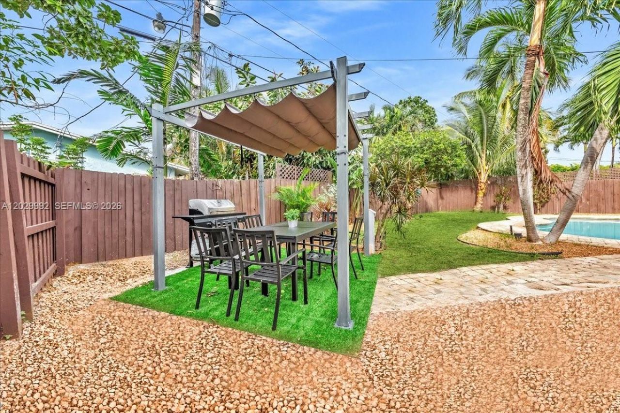 813 NE 17th St , Fort Lauderdale, FL 33305 Photo