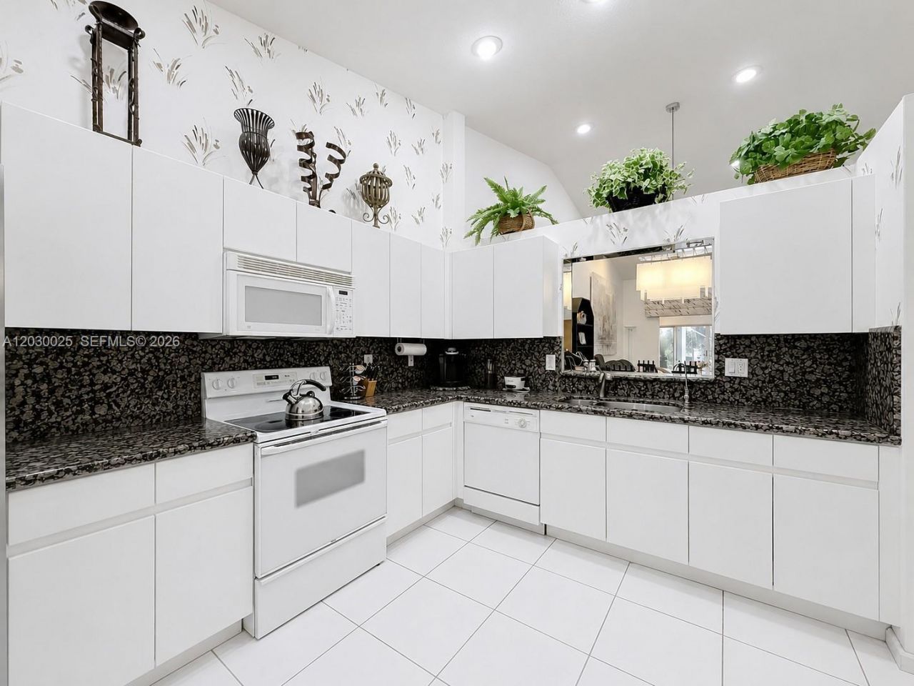 5591 Royal Lake Cir, Boynton Beach, FL 33437 Photo