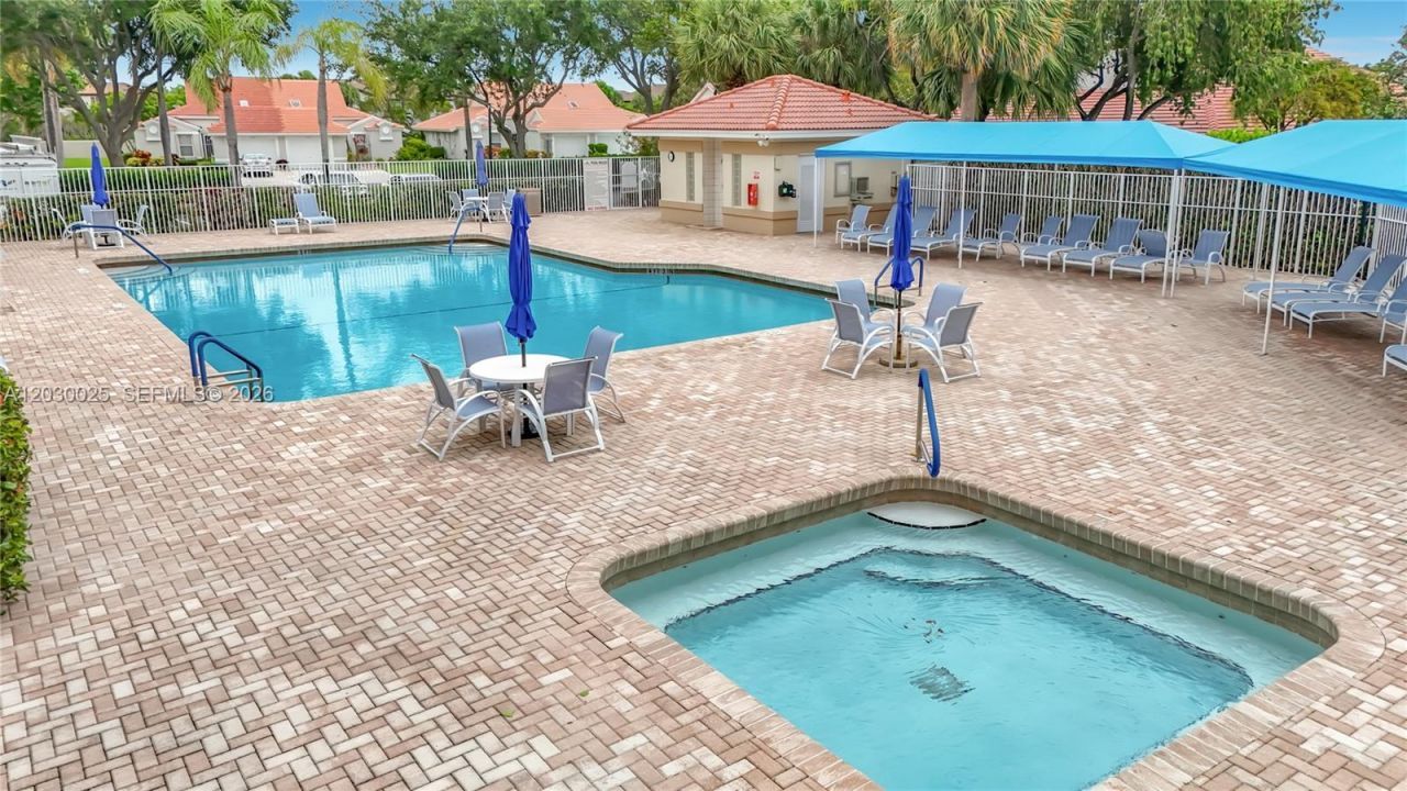 5591 Royal Lake Cir, Boynton Beach, FL 33437 Photo