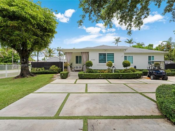 5785 SW 46th Ter , Miami, FL 33155