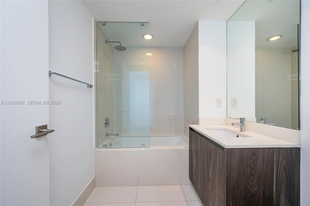 3131 NE 7th Ave , Unit 3104, Miami, FL 33137 Photo