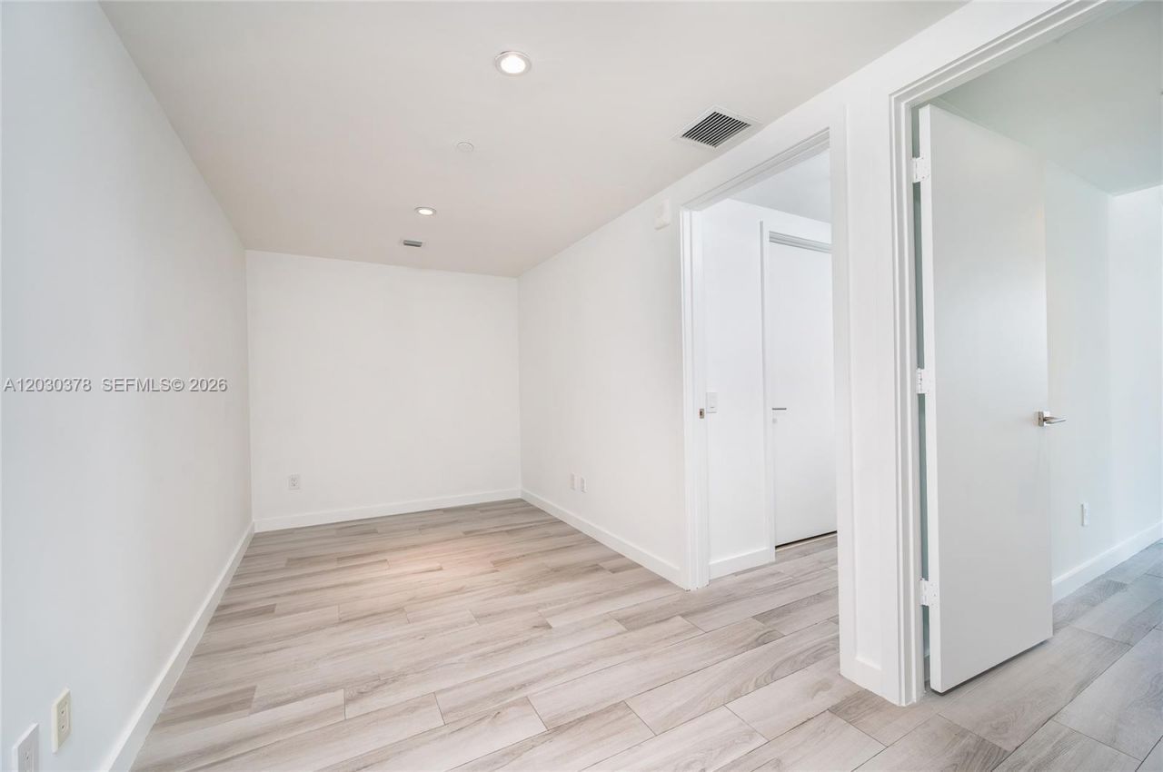 3131 NE 7th Ave , Unit 3104, Miami, FL 33137 Photo
