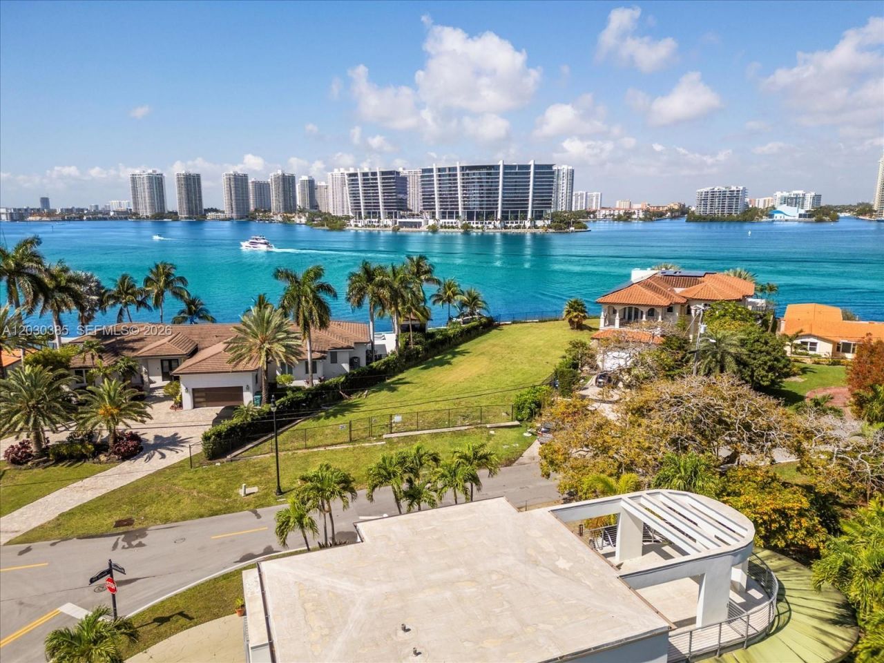 18800 N Bay Rd , Sunny Isles Beach, FL 33160 Photo