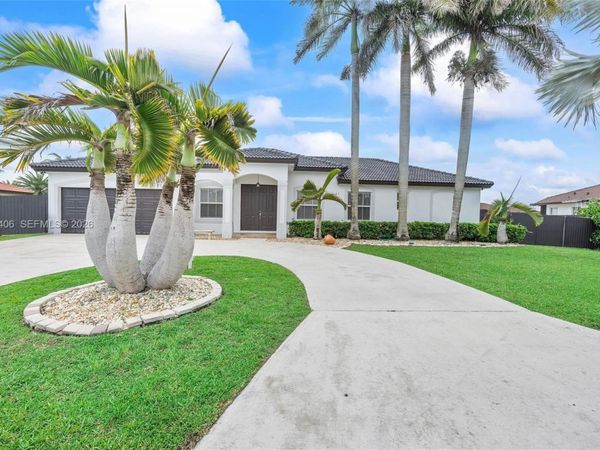 28105 SW 166th Ct , Homestead, FL 33033