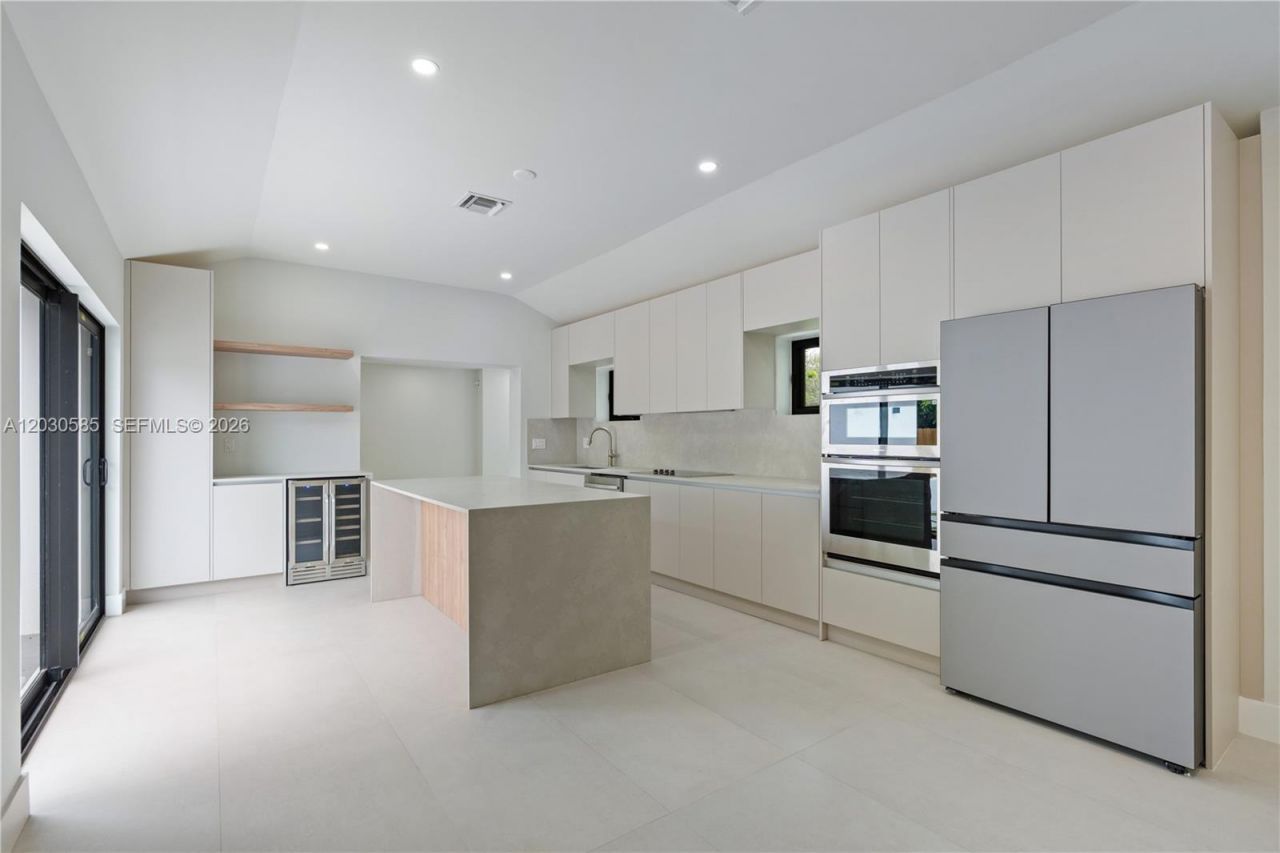 2286 SW 21st Ave , Miami, FL 33145 Photo