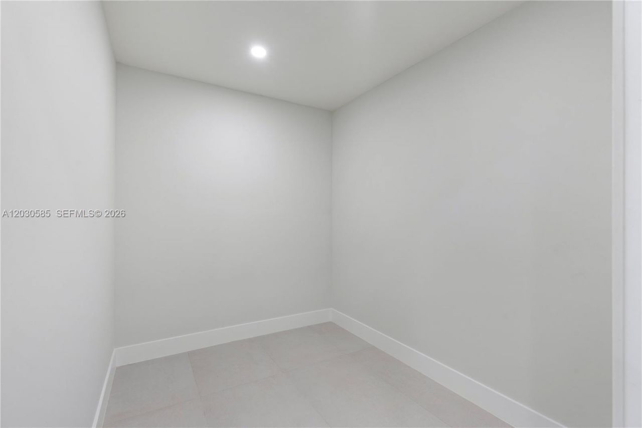 2286 SW 21st Ave , Miami, FL 33145 Photo