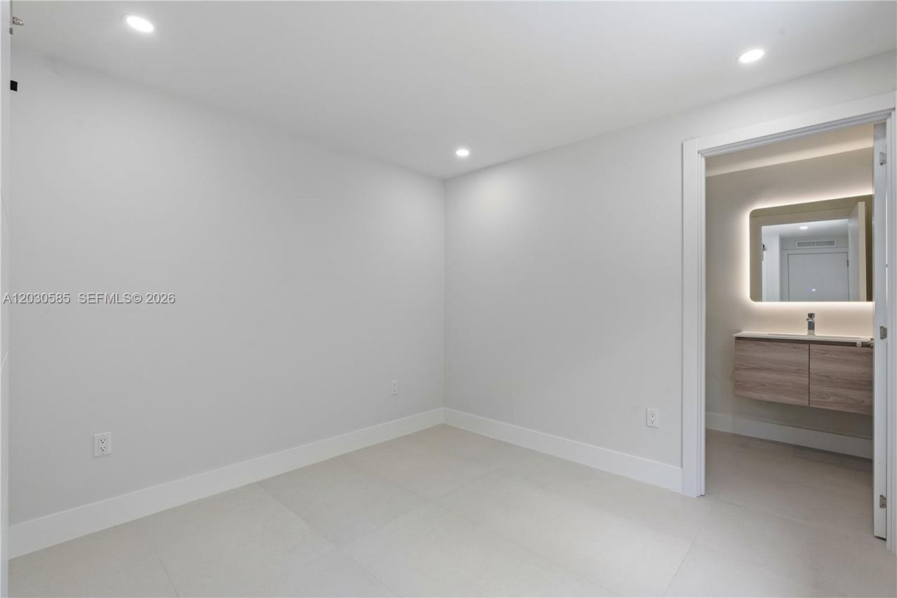 2286 SW 21st Ave , Miami, FL 33145 Photo