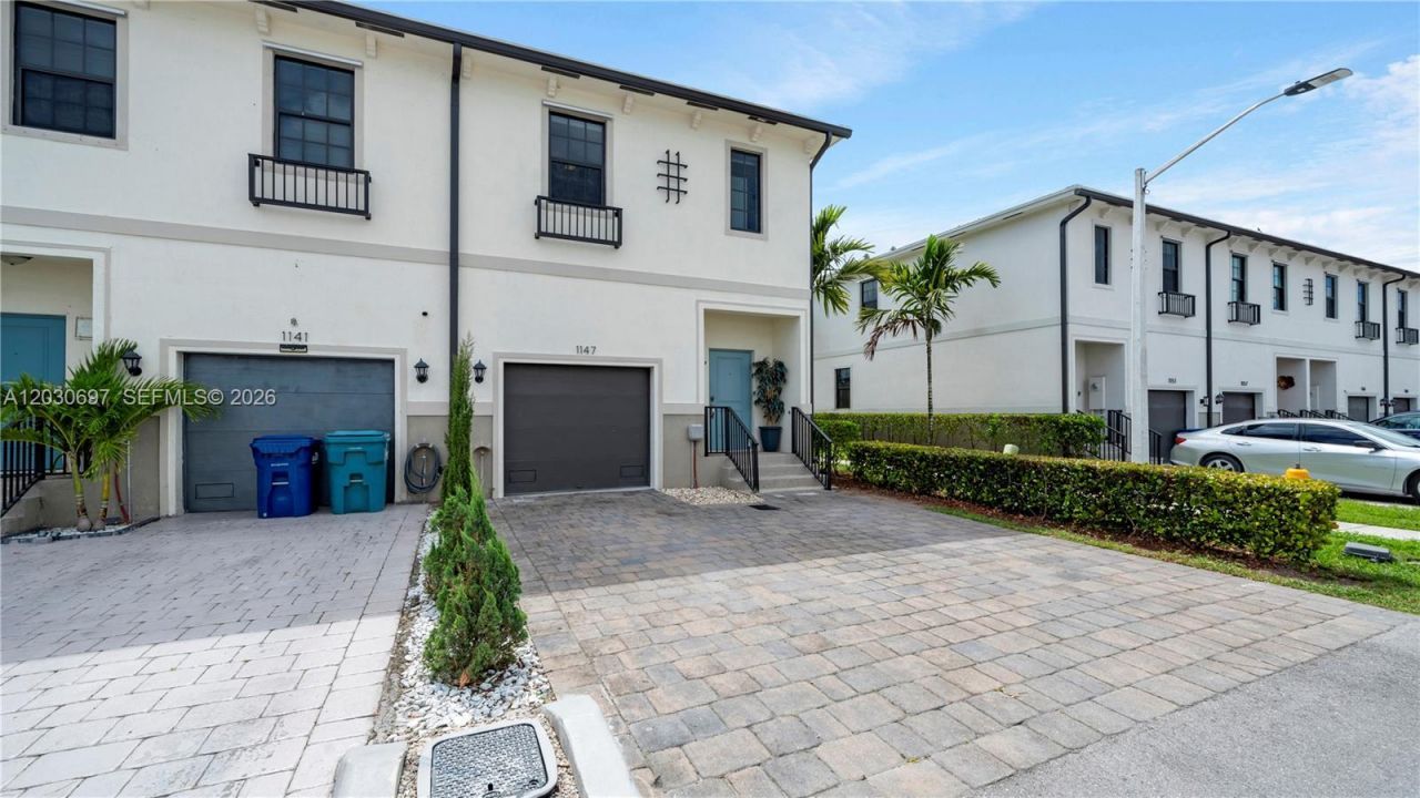 1147 SW 7th Ct , Florida City, FL 33034 Main Photo