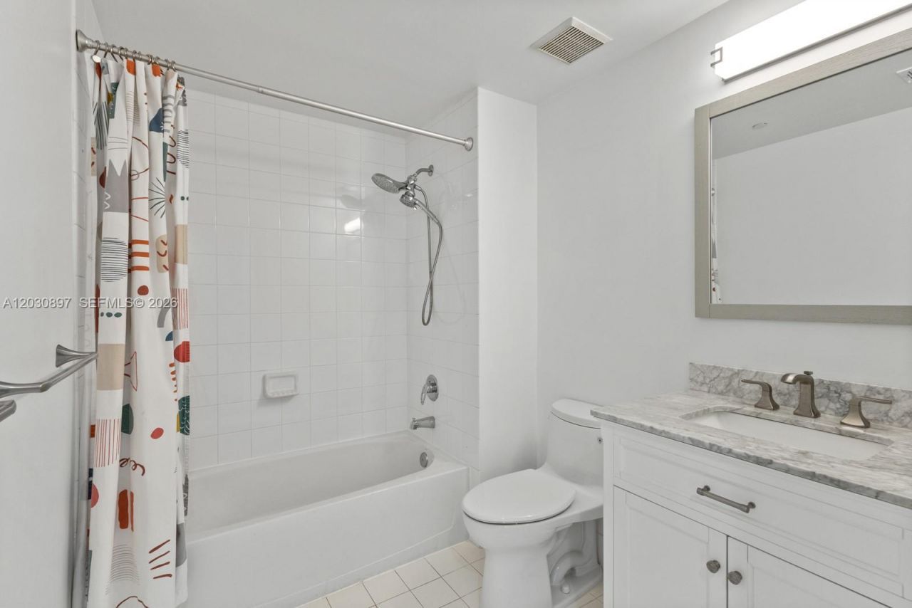 2475 Brickell Ave, Unit 2104, Miami, FL 33129 Photo
