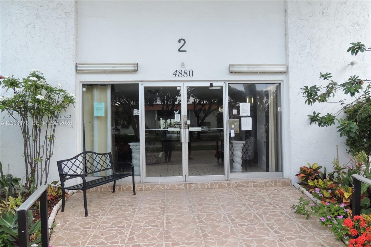 4880 NW 22nd St, Unit 107, Lauderhill, FL 33313 Photo