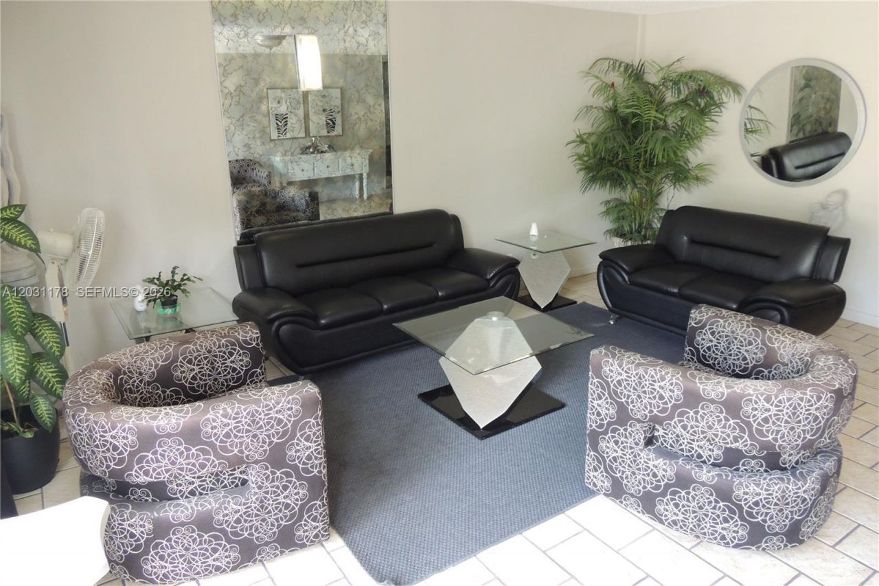 4880 NW 22nd St, Unit 107, Lauderhill, FL 33313 Photo
