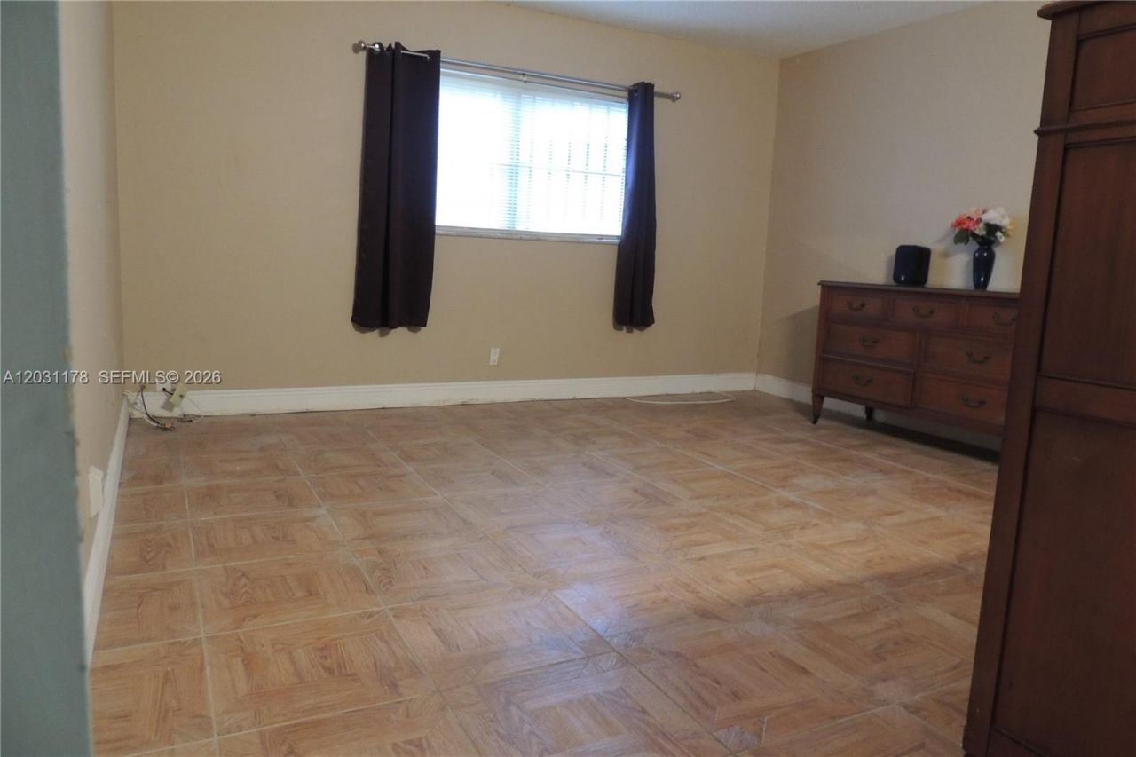 4880 NW 22nd St, Unit 107, Lauderhill, FL 33313 Photo