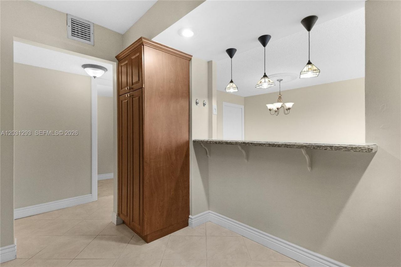 200 Leslie Dr , Unit 902, Hallandale Beach, FL 33009 Photo