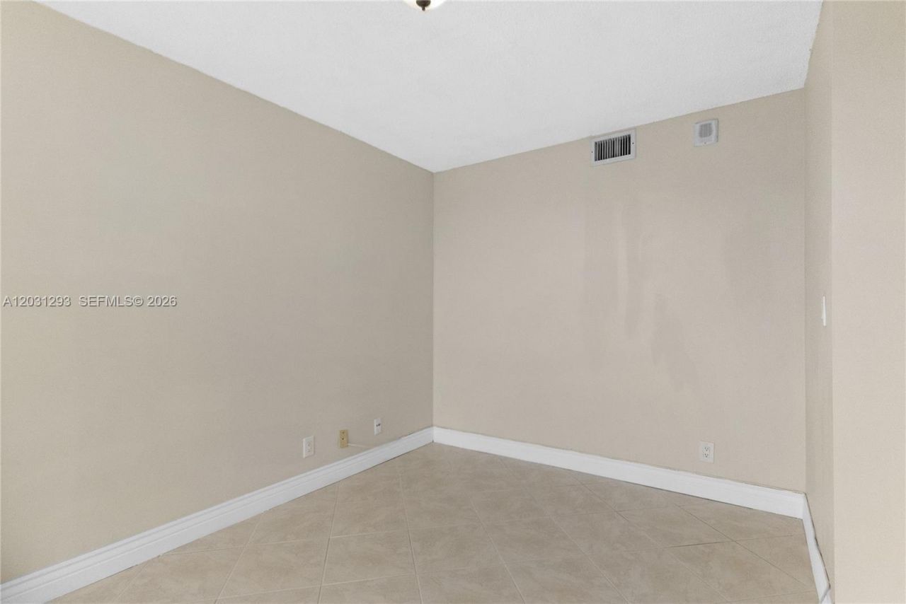 200 Leslie Dr , Unit 902, Hallandale Beach, FL 33009 Photo