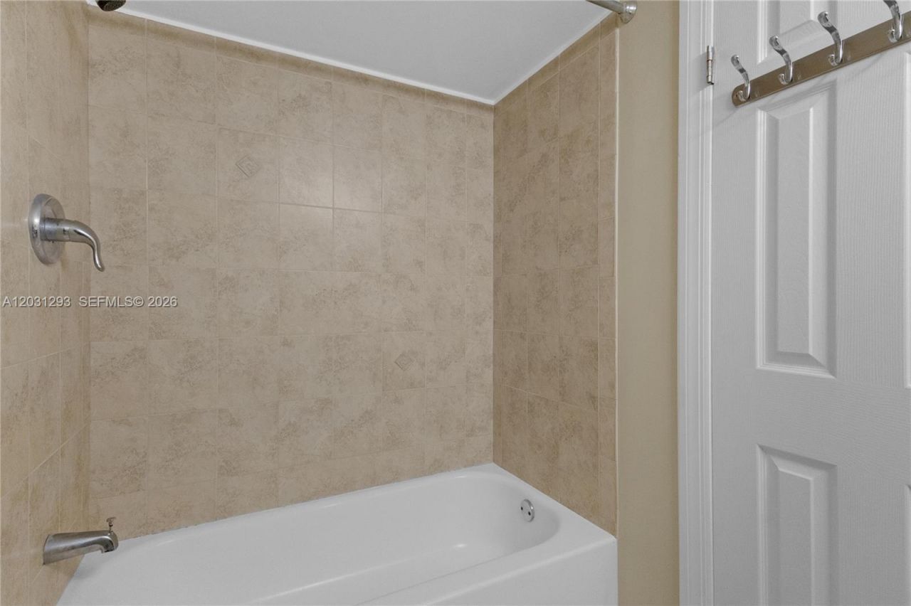 200 Leslie Dr , Unit 902, Hallandale Beach, FL 33009 Photo