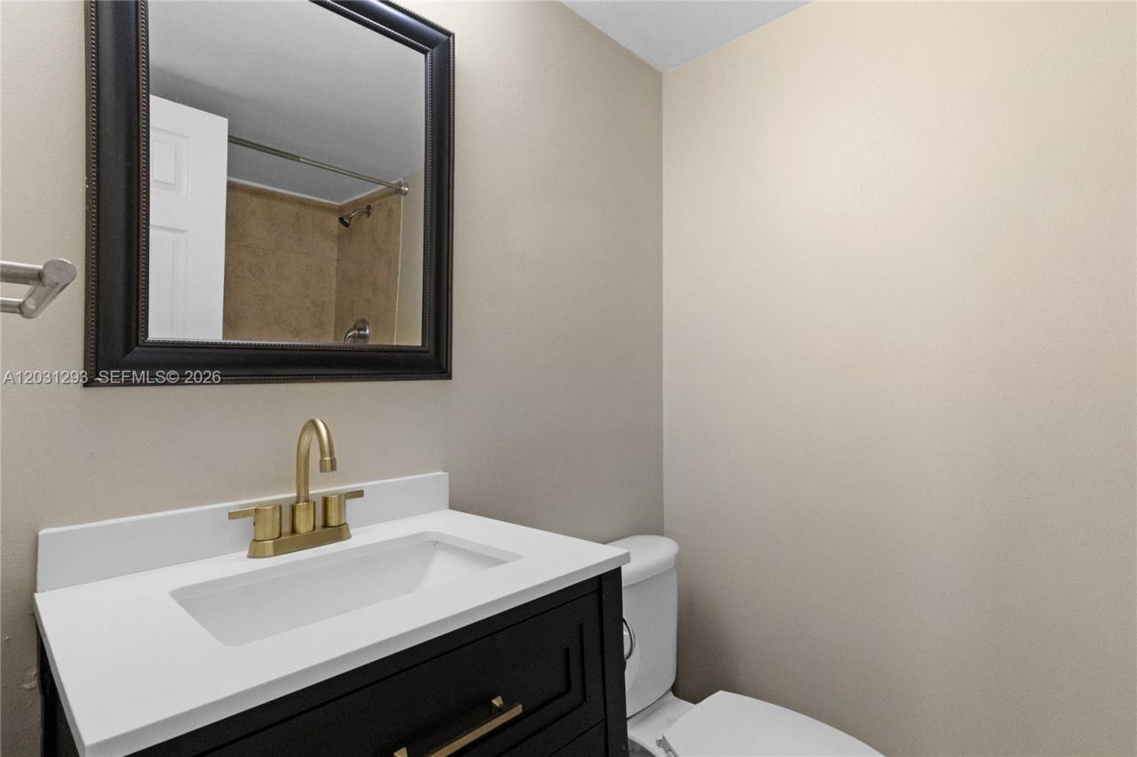 200 Leslie Dr , Unit 902, Hallandale Beach, FL 33009 Photo