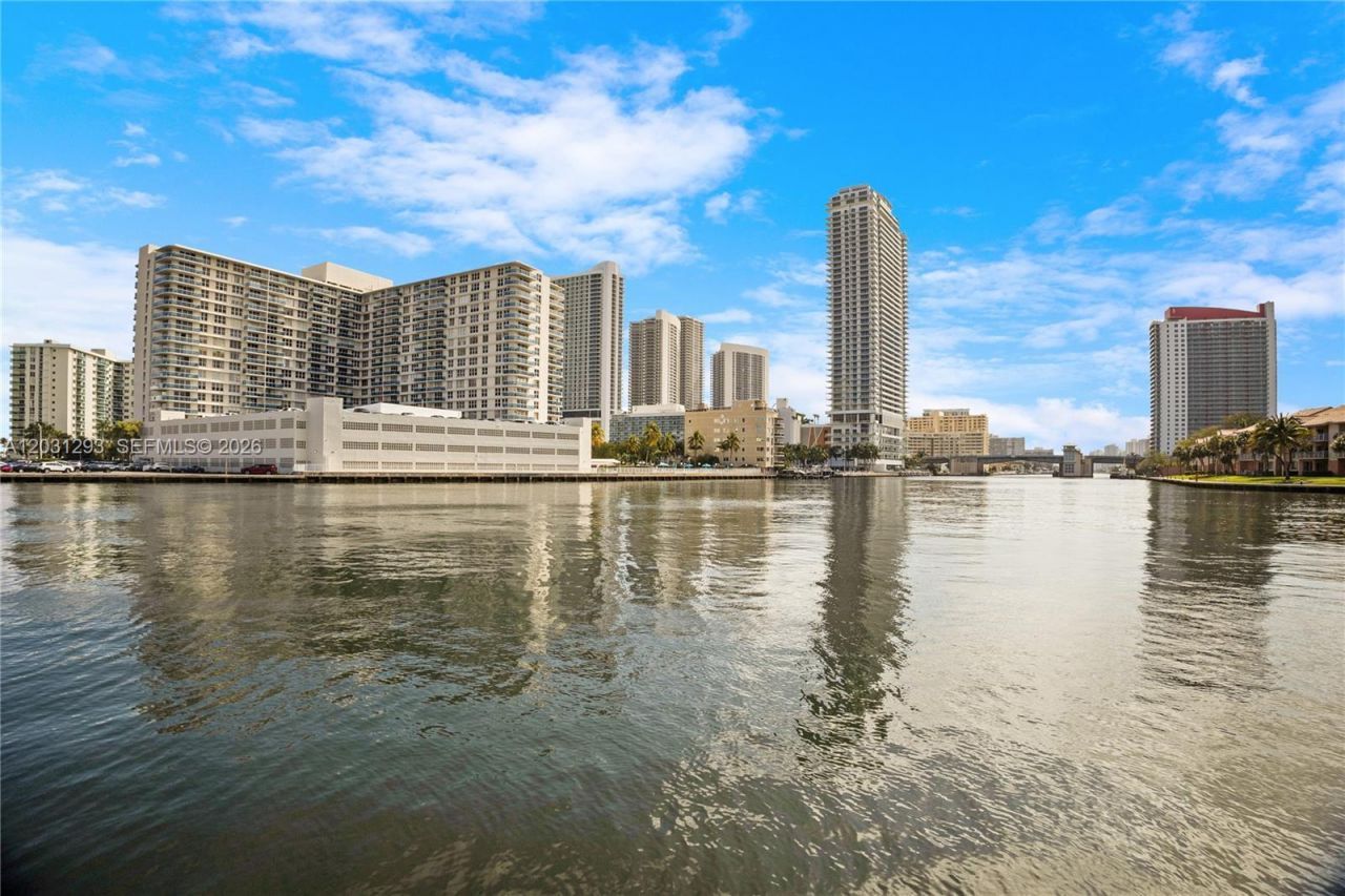 200 Leslie Dr , Unit 902, Hallandale Beach, FL 33009 Photo