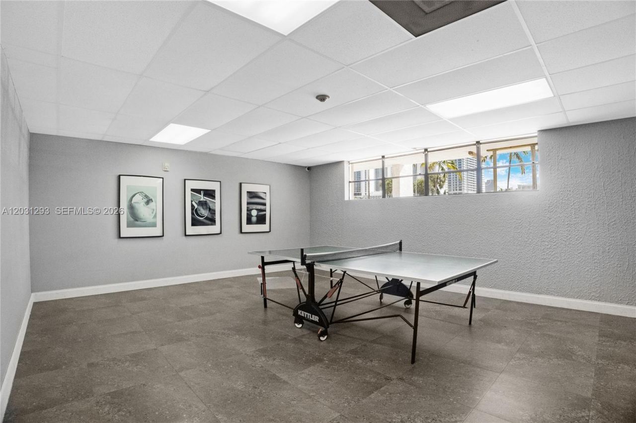200 Leslie Dr , Unit 902, Hallandale Beach, FL 33009 Photo