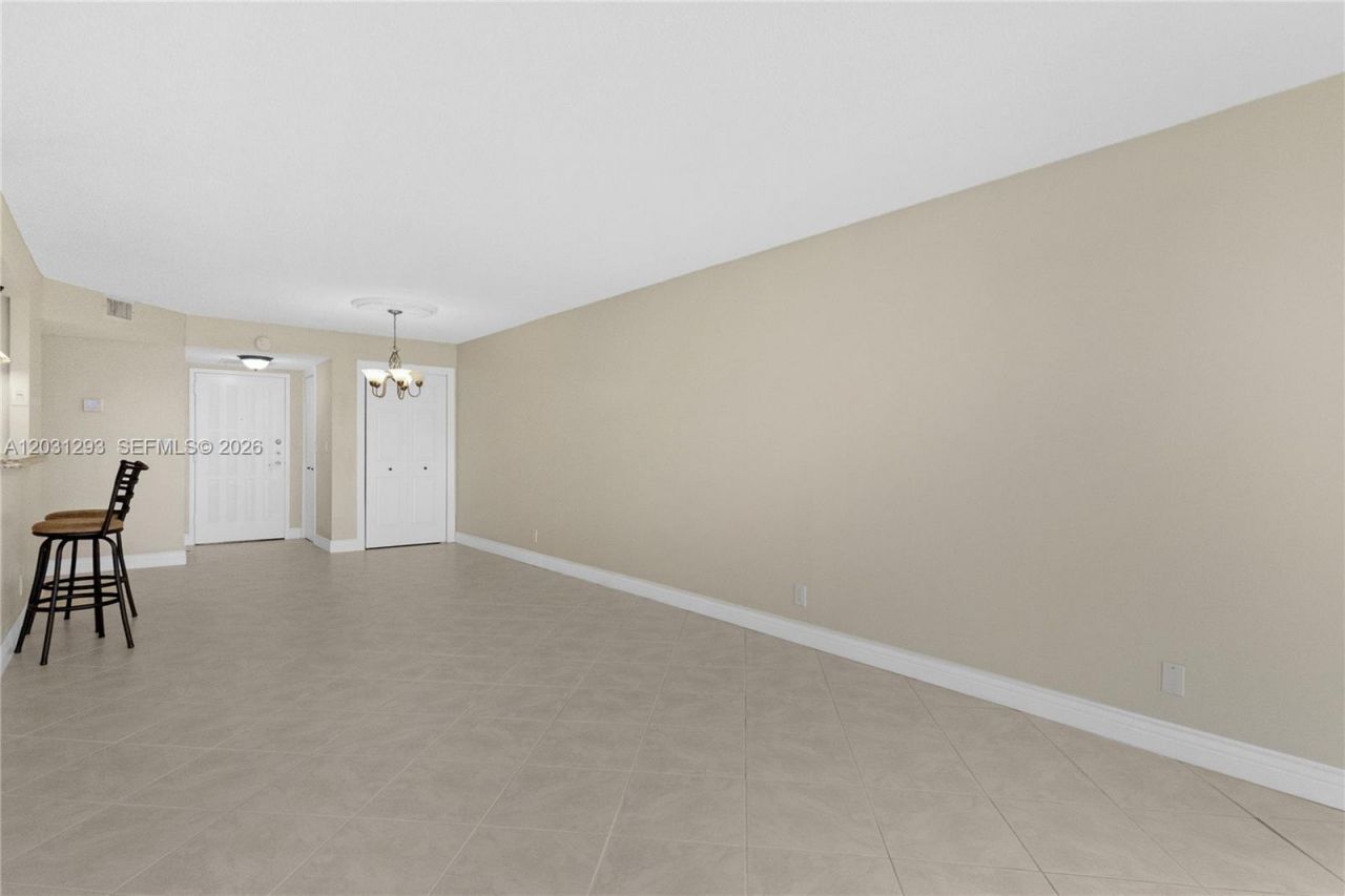 200 Leslie Dr , Unit 902, Hallandale Beach, FL 33009 Photo