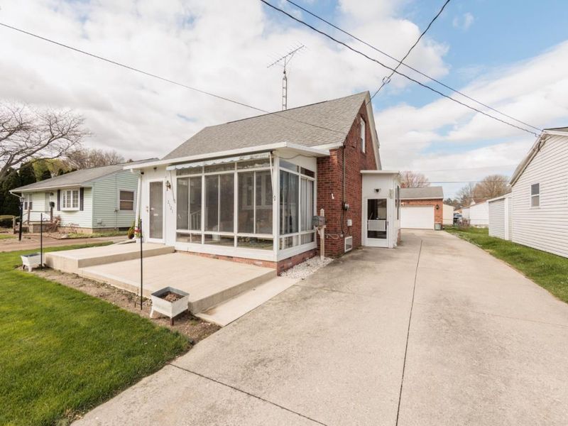 2121 Putnam Street, Sandusky, OH 44870 Photo 2