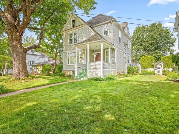 1810 Oxford Street , Rockford, IL 61103