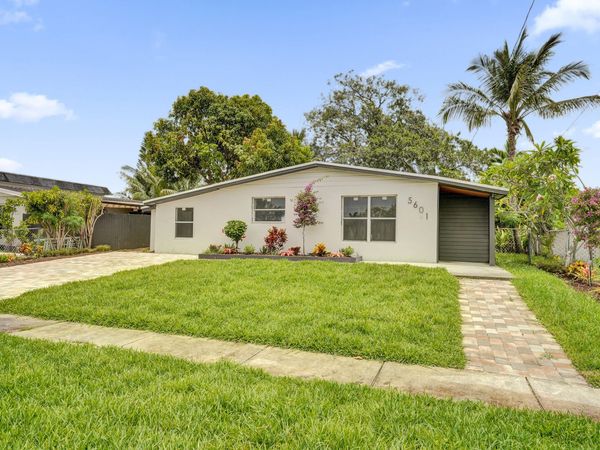 5601 SW 36th Court, Davie, FL 33314