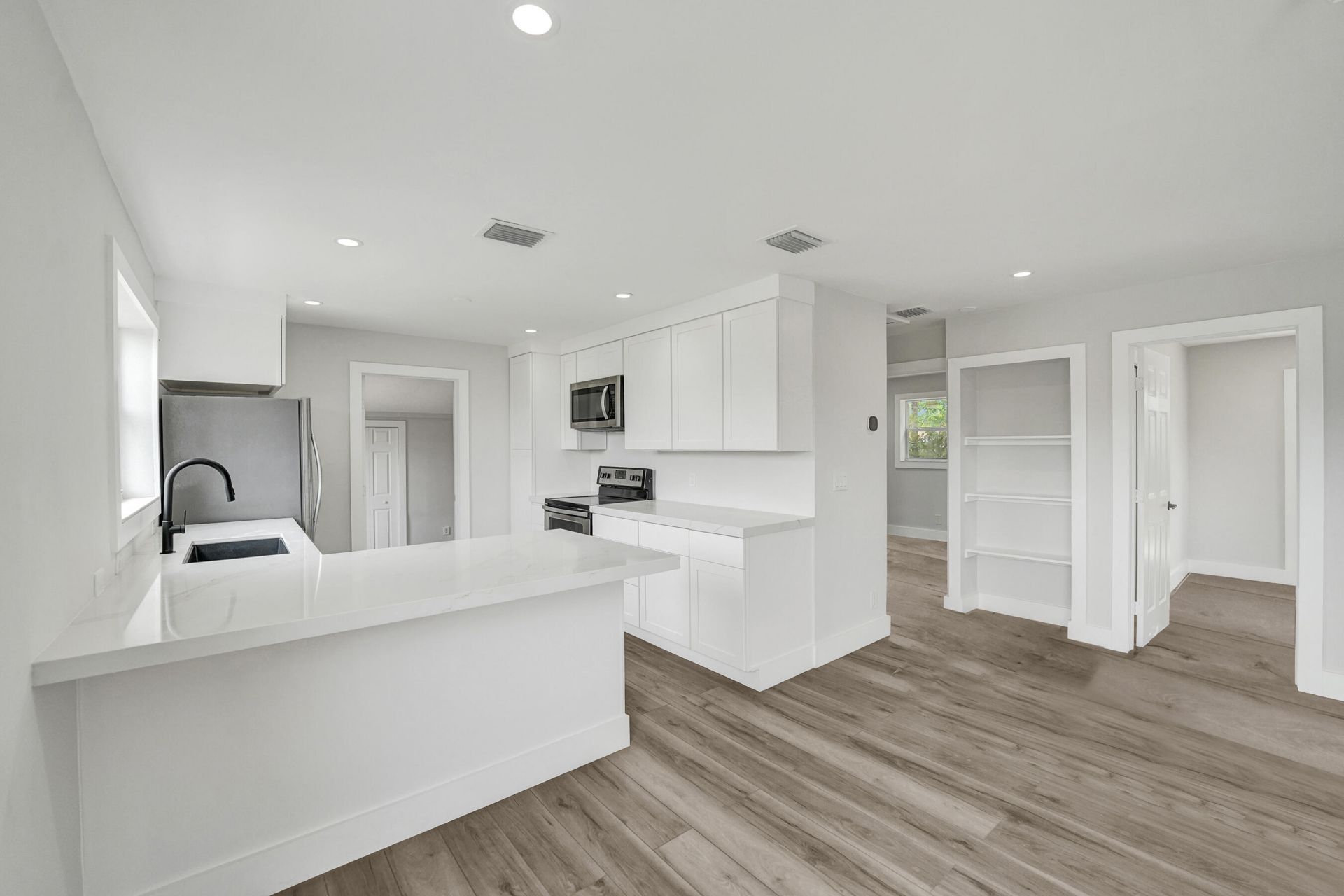 5601 SW 36th Court, Davie, FL 33314 Photo