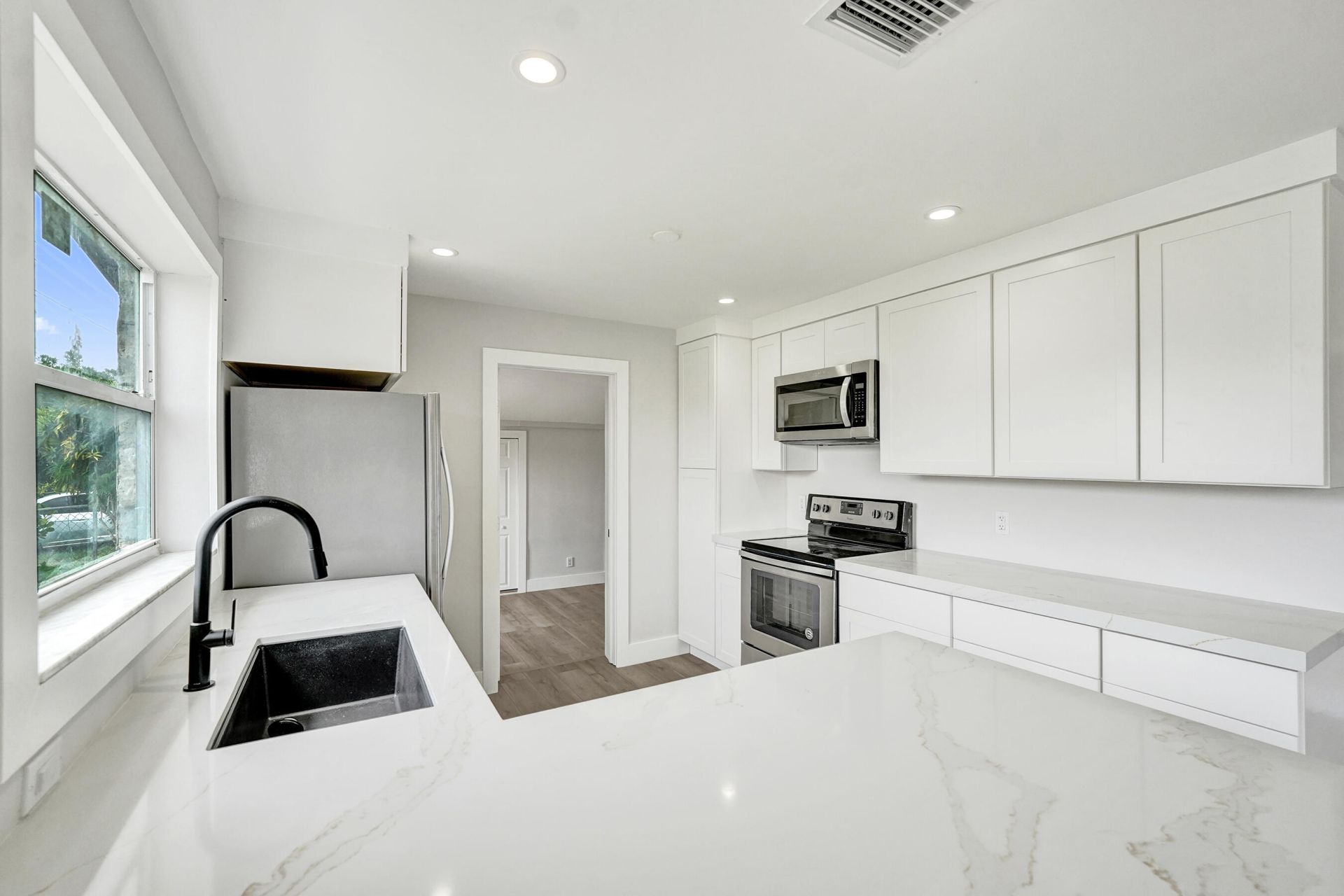 5601 SW 36th Court, Davie, FL 33314 Photo