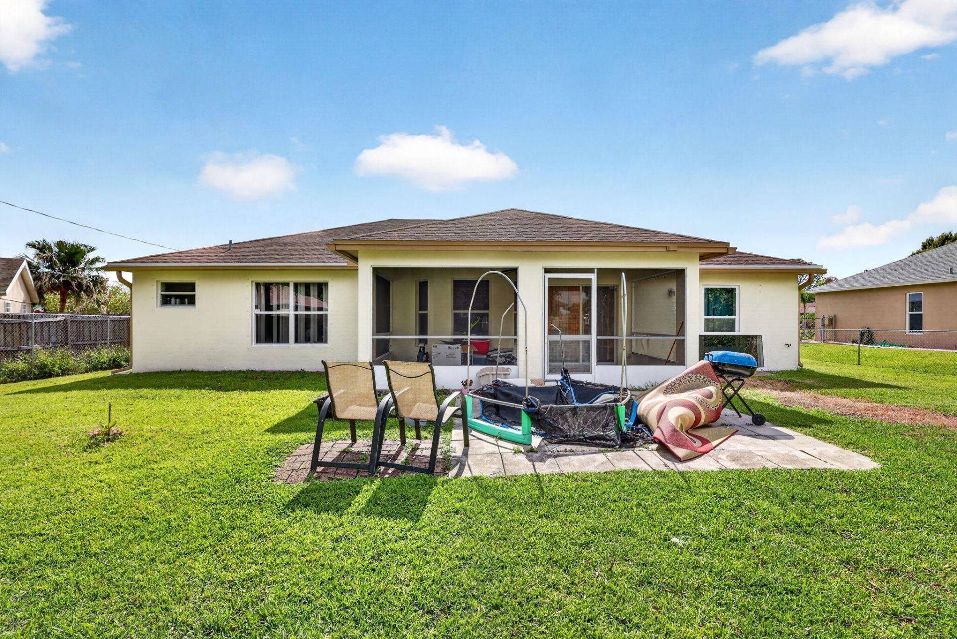 372 NW Hogan Street, Port Saint Lucie, FL 34983 Photo