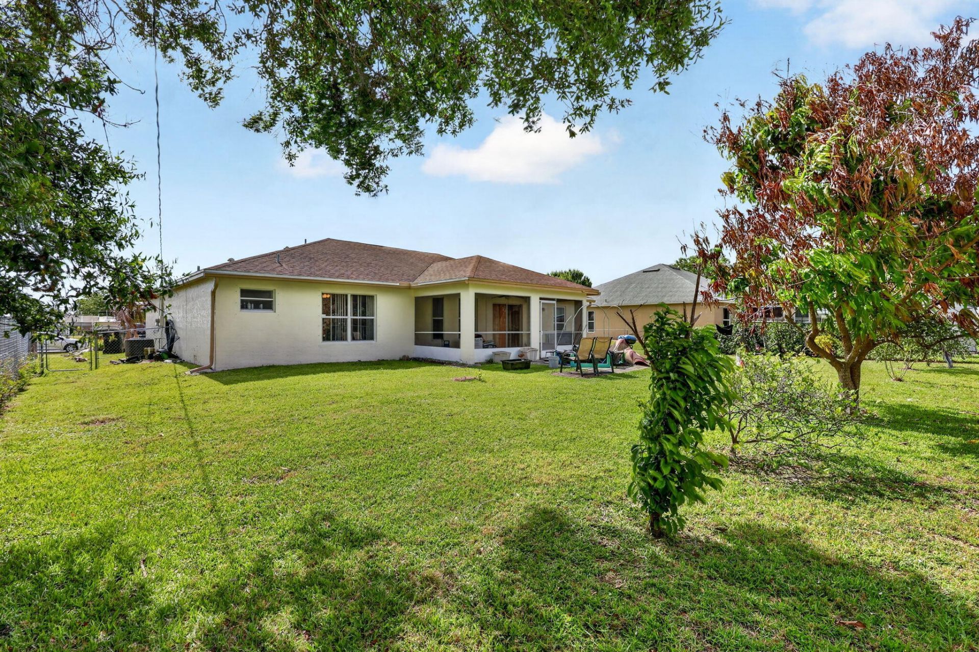 372 NW Hogan Street, Port Saint Lucie, FL 34983 Photo
