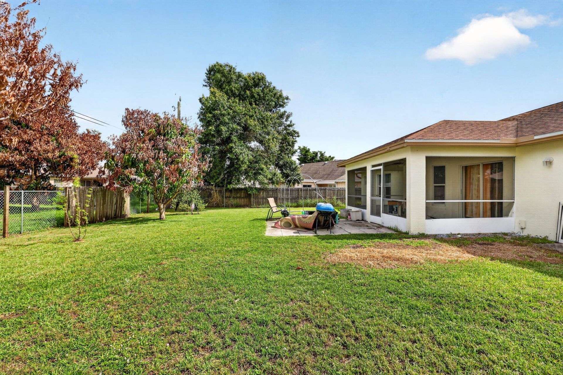 372 NW Hogan Street, Port Saint Lucie, FL 34983 Photo