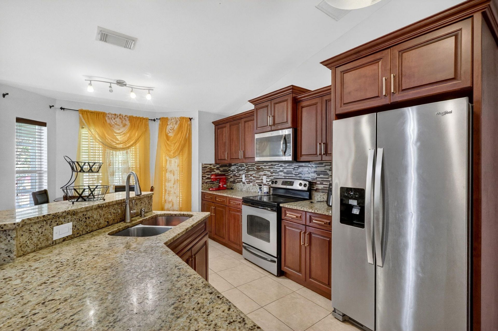 372 NW Hogan Street, Port Saint Lucie, FL 34983 Photo