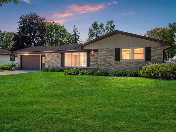 917 MYRTLE LANE, Green Bay, WI 54304