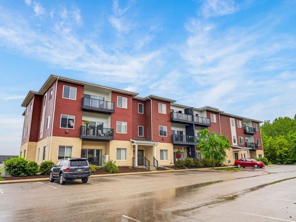 1501 N Windsor Avenue, Unit 201, Cottage Grove, WI 53527