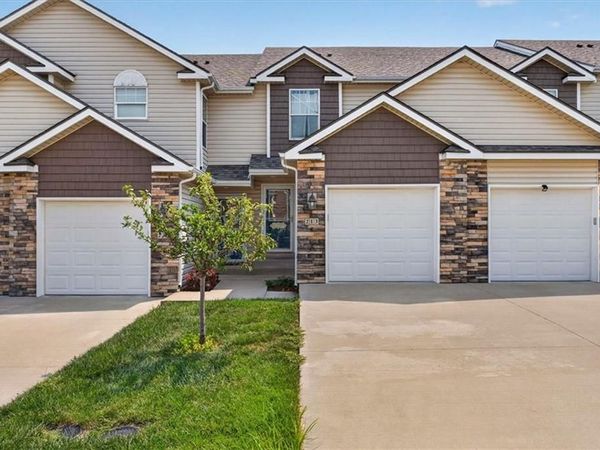 213 Pointe Lane, Raymore, MO 64083