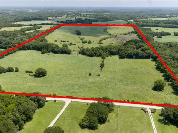 Wild Horse Road, McLouth, KS 66054