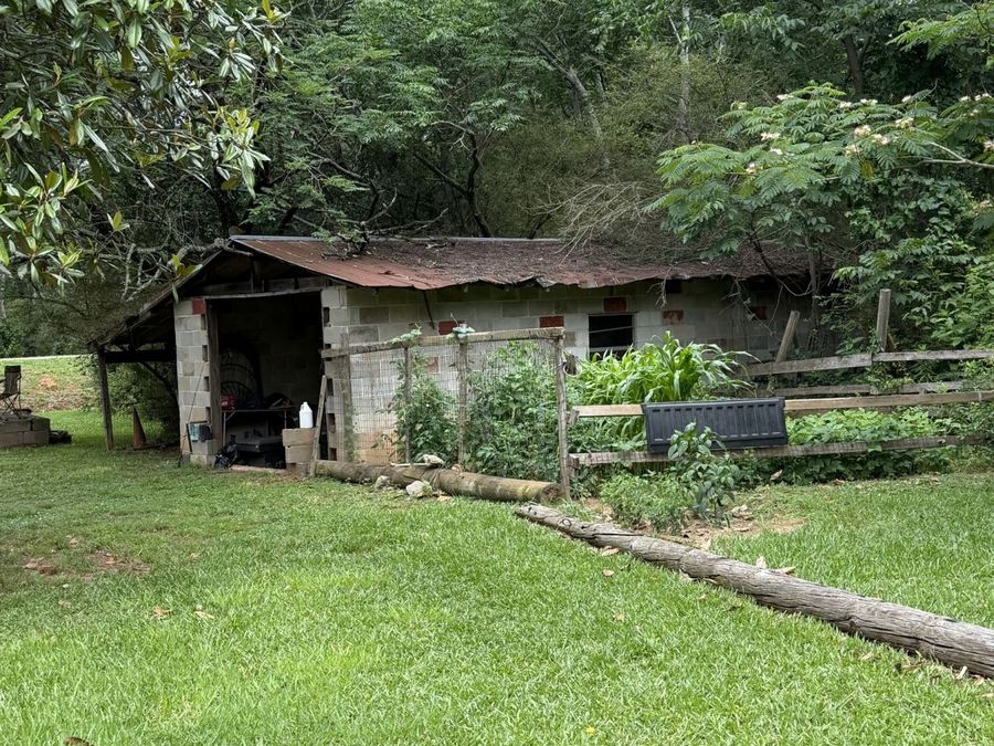 Property Image 4