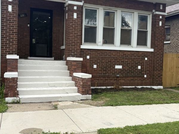 7832 S Vernon Avenue, Chicago, IL 60619