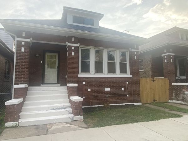 7832 S Vernon Avenue , Chicago, IL 60619